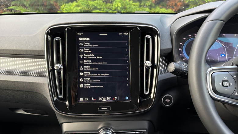 Volvo XC40 2.0 B3P Plus Dark 5dr Auto Petrol Estate